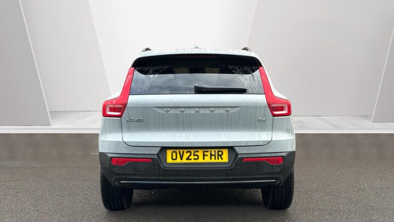 Volvo XC40 2.0 B4P Plus Dark 5dr Auto Petrol Estate